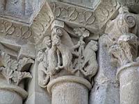 Carcassonne, Basilique St-Nazaire & St-Celse, Chapiteaux du Portail, Animaux